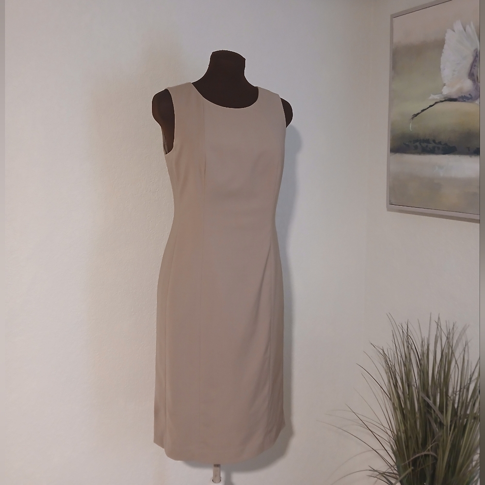 TALBOTS Dress Sheath Beige Wool Blend Sleeveless Round Neck Pencil Knee Length 6